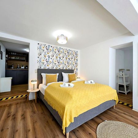 Bohnapartments - Design Suiten Am Markt - Vollausstattung - Wlan - Zentrum Илменау Екстериор снимка